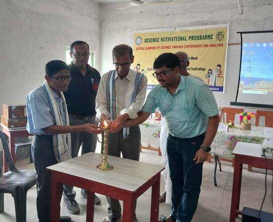 Lighting of the lamp in the inaugural session