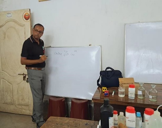 Mr. Dipen Roy demonstrating scientific experiments