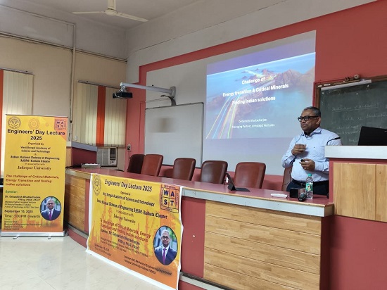 Prof. D. Bhattacharjee delivering the Engineers’ day lecture
