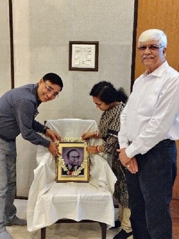 Prof. D. Bhattacharjee delivering the Engineers’ day lecture